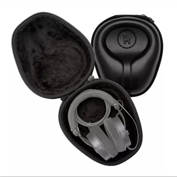 Knox Gear Headphone Case Hard Shell Case - Hardshell Case - Picture 9 of 9